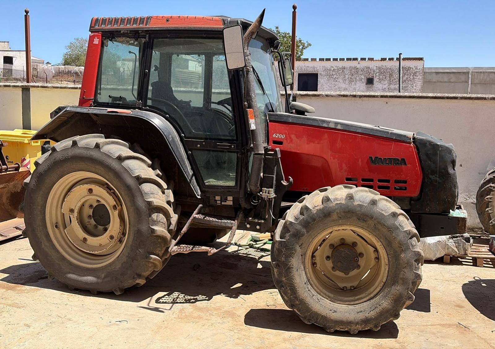 VALTRA 6200